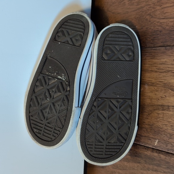 Converse SZ9 Kids' Chuck Taylor All Star Low Top - Picture 4 of 8